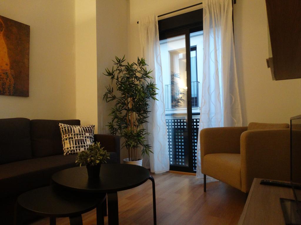 Malaga Apartamentos - Jinetes, 14 Dış mekan fotoğraf