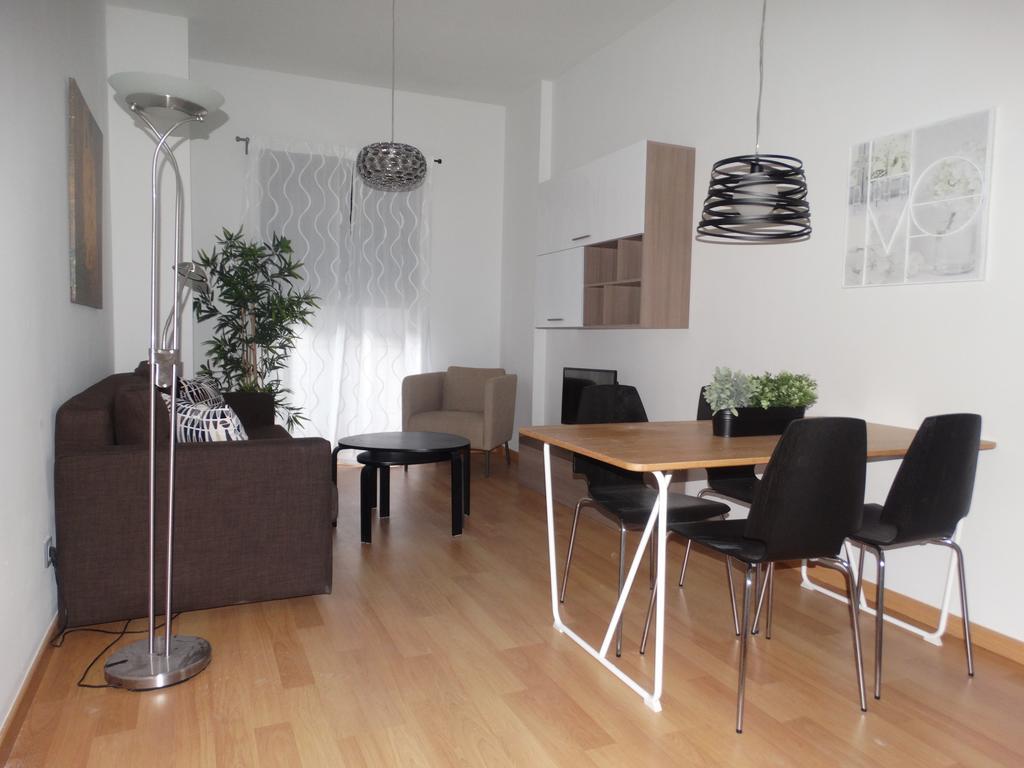Malaga Apartamentos - Jinetes, 14 Dış mekan fotoğraf